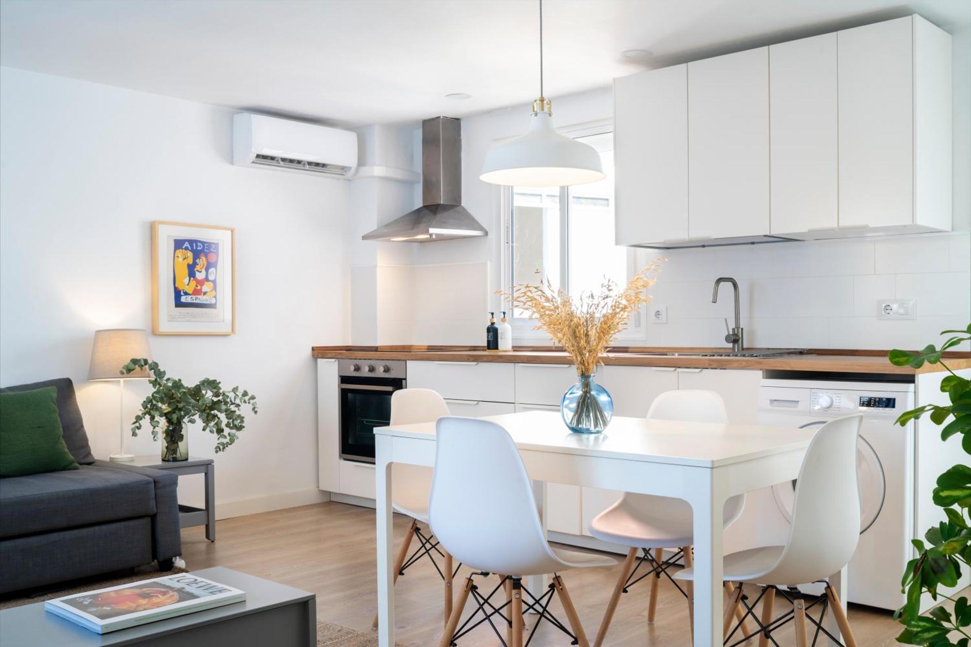 Bright House Relax & Chill Out Apartment Севиля Екстериор снимка